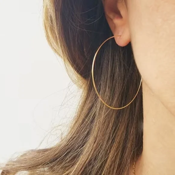 Madewell Large Gold Hoop Earrings - Picture 1 of 9
